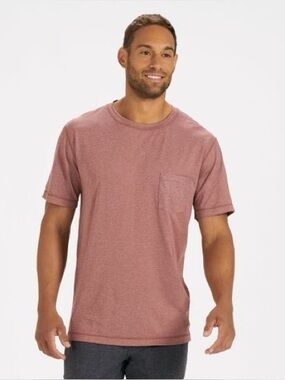 Vuori Men’s Tradewind Performance Tee in Redclay Medium